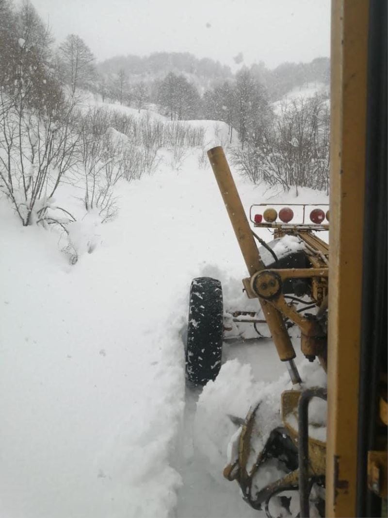 Giresun’da 42 köy yolu kar nedeniyle ulaşıma kapandı
