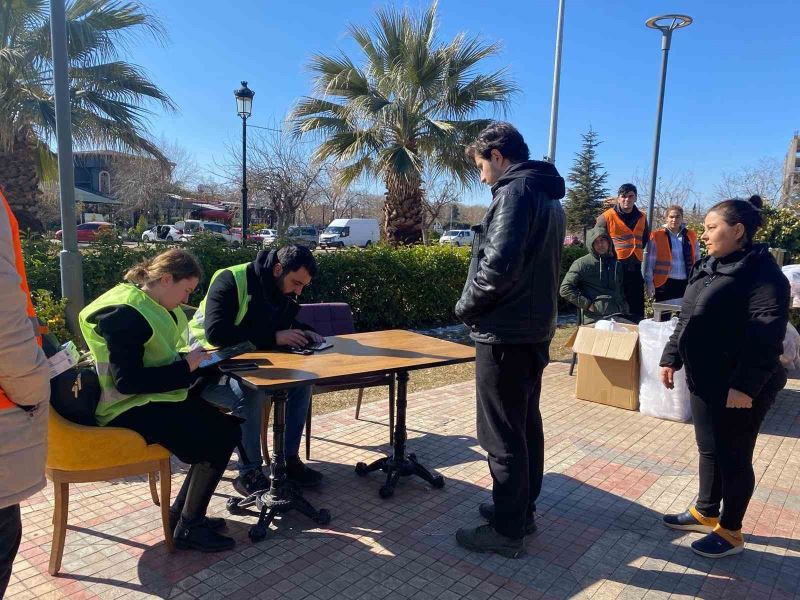 Büyükşehir, e- devlet hasar tespit sonuçları için bilgilendirme masaları kurdu