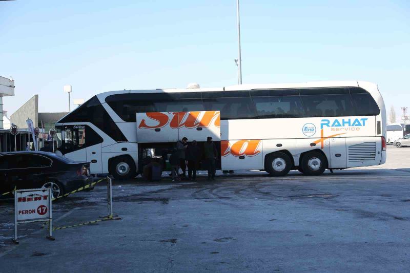 Büyükşehir, depremzedelere ücretsiz şehirlerarası ulaşım imkanı sağlıyor