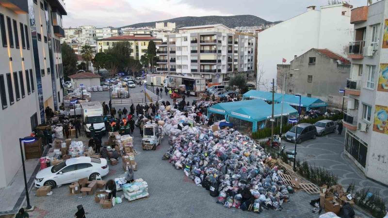 Kuşadası, 2 bin depremzedeye kucak açtı
