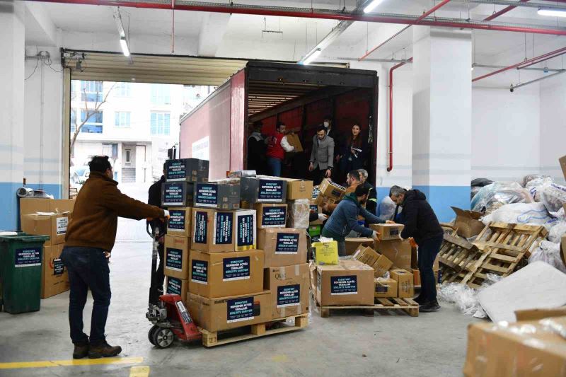 Esenyurt Belediyesi 20. yardım tırını Hatay’a gönderdi