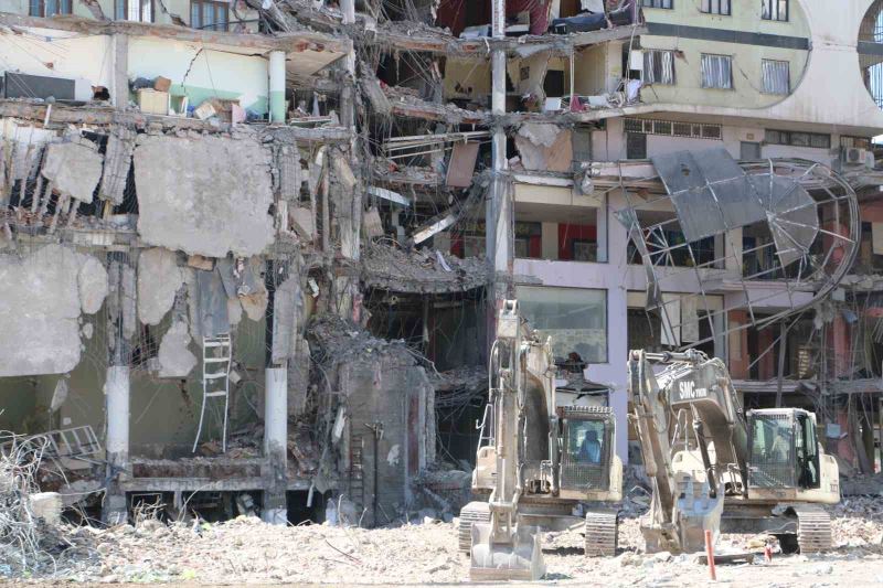 Diyarbakır’da enkaz arama çalışmaları tamamlandı
