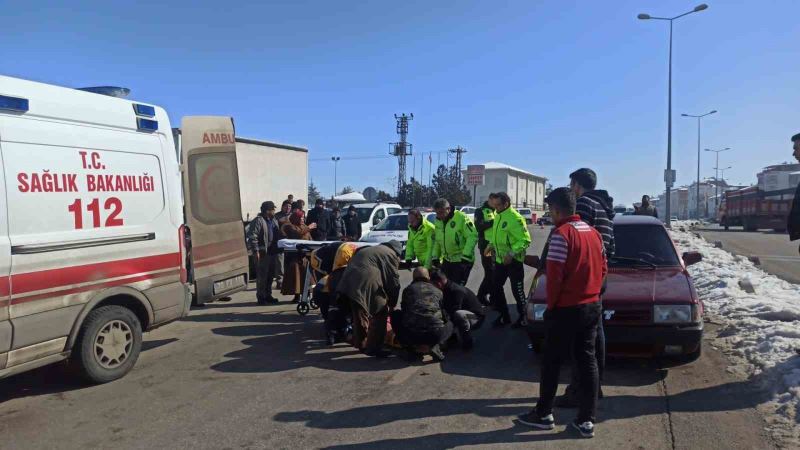 Karaman’da otomobilin çarptığı kadın yaralandı
