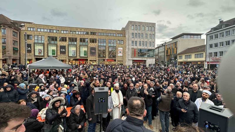 Almanya’da imamlar ve papazlar Türkiye için dua etti
