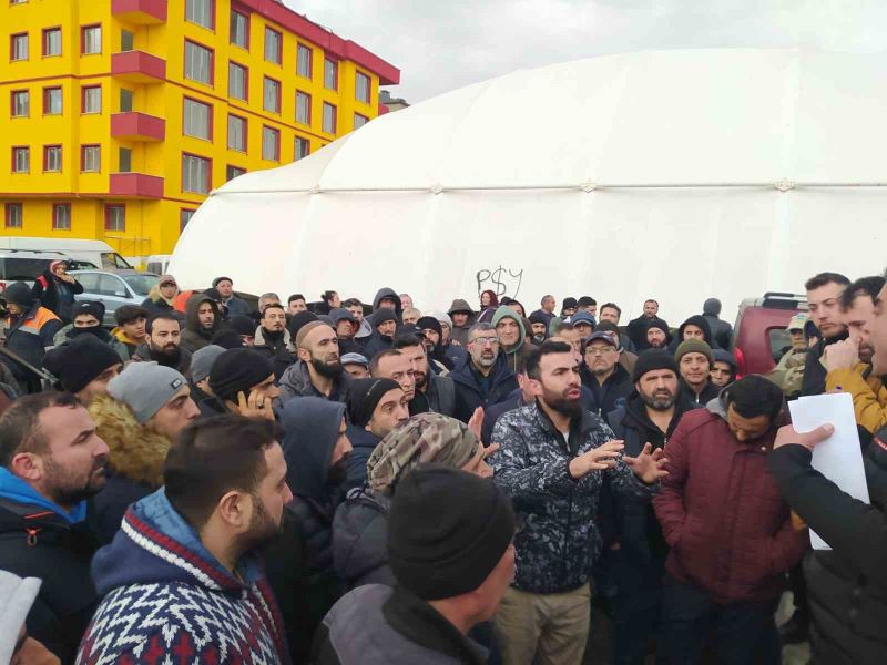 Çatalca Belediyesi pazar esnafını mağdur etti