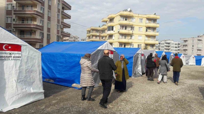 Sungurlu Belediyesi İskenderun’da çadır kent kurdu