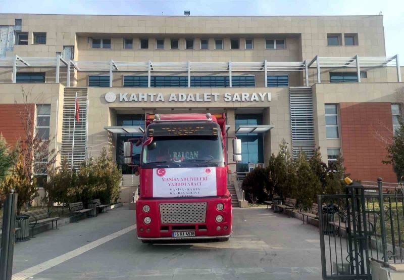 Manisa Adliyesi, kardeş Kahta Adliyesine 3 tır yardım malzemesi gönderdi
