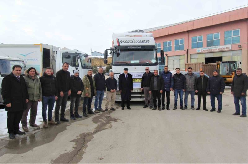 Bayburt’tan deprem bölgesine yardımlar sürüyor