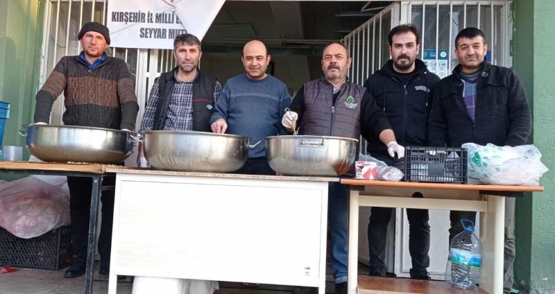Kırşehir’in gönüllü seyyar mutfak ekibi Hatay’da çalışmalarını sürdürüyor

