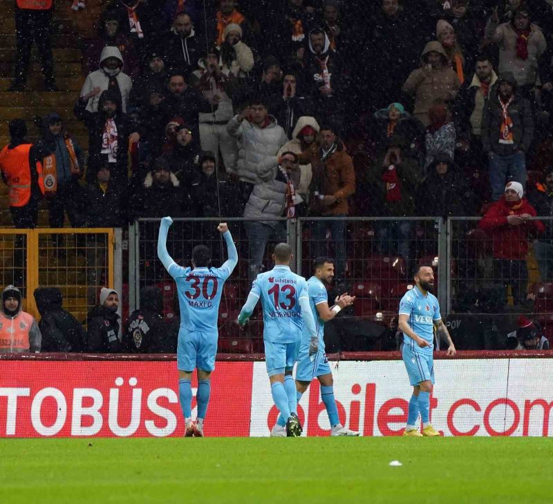 Maxi Gomez, Süper Lig tarihinin en hızlı 3. golünü attı
