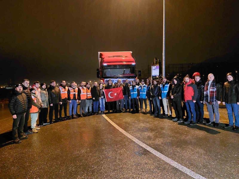 Altınordu’dan deprem bölgelerine yardım