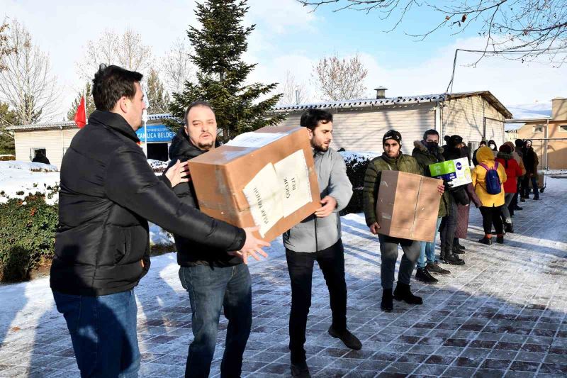 Tepebaşı depremzedeler için seferber oldu