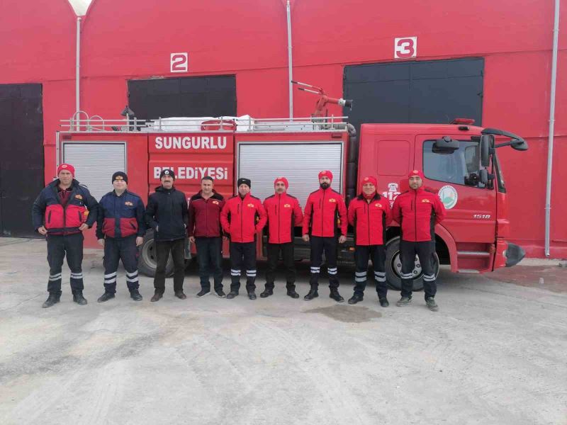 Sungurlu Belediyesi Hatay’a itfaiye ekibi gönderdi