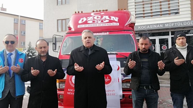 Kayseri’den deprem bölgesine 4 tır yardım