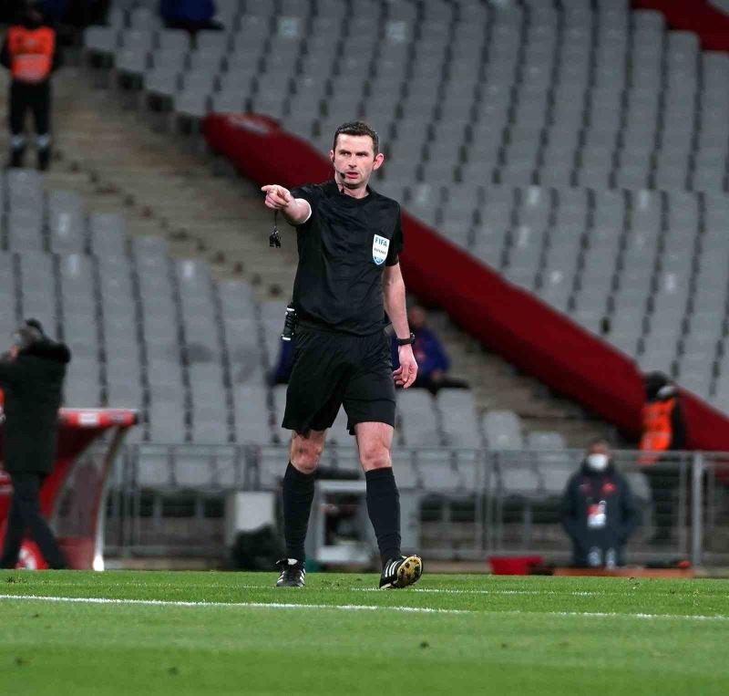 Fenerbahçe-Sevilla maçını Michael Oliver yönetecek
