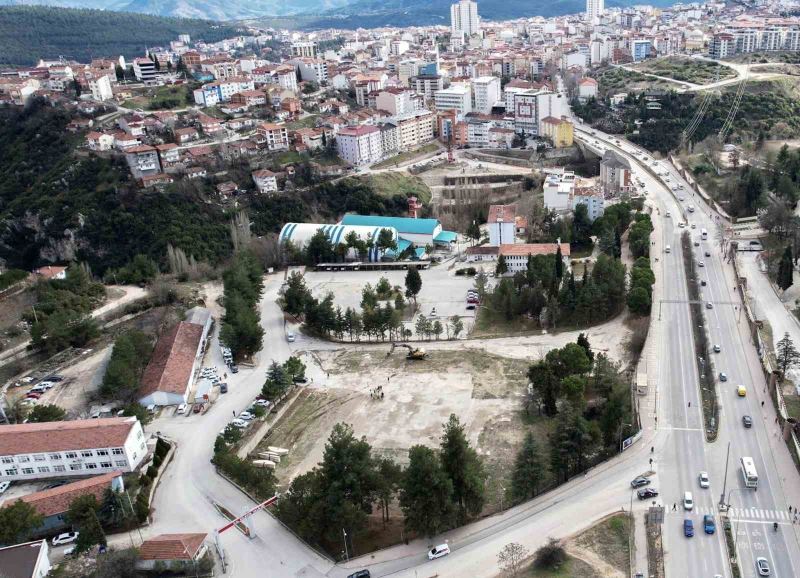 Bilecik’te ’Yeni Hükümet Konağı’ projesi için ilk kazma vuruldu