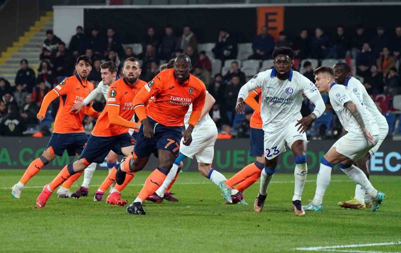 UEFA Avrupa Konferans Ligi: Medipol Başakşehir: 0 - Gent: 4 (İlk yarı)
