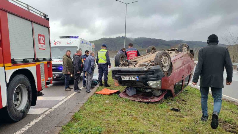 D-650’de takla atan otomobilde sıkışan kadın yaralandı
