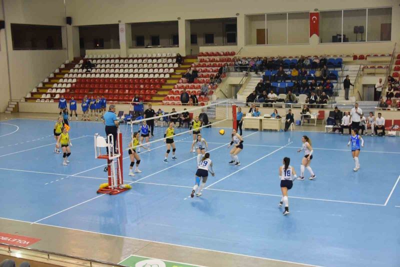 Yarı finalde Bozüyük Belediyesi Eğitim ve Spor Kulübü, Beykoz Belediyesi’ne yenildi
