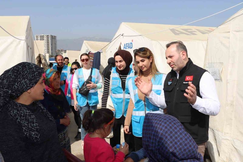 Yalova Belediyesi Hatay’da depremin yaralarını sarmaya devam ediyor