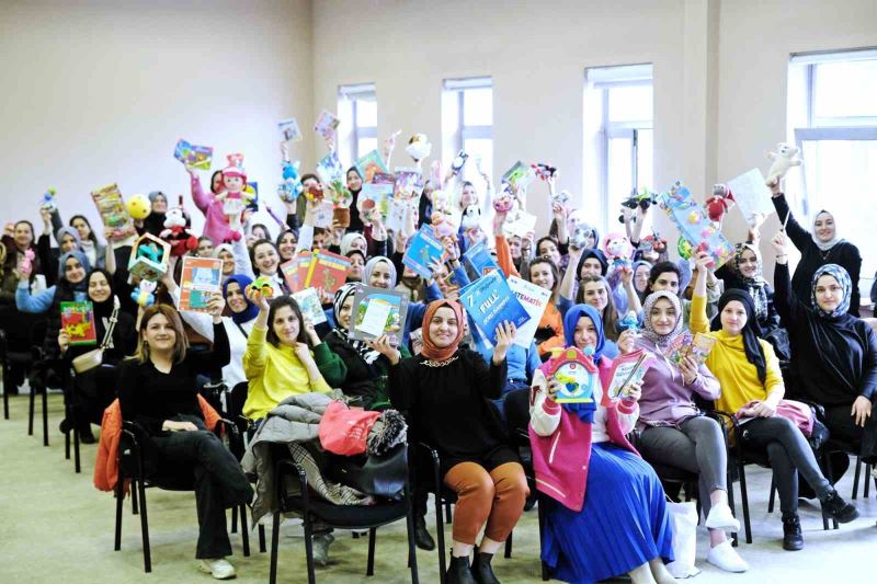 Bursa’da Ana Kucağı öğretmenleri yeni döneme hazır
