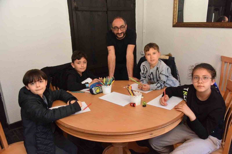 Bozüyük Belediyesi’nden deprem bölgesinden gelen çocuklar için sanat atölyeleri