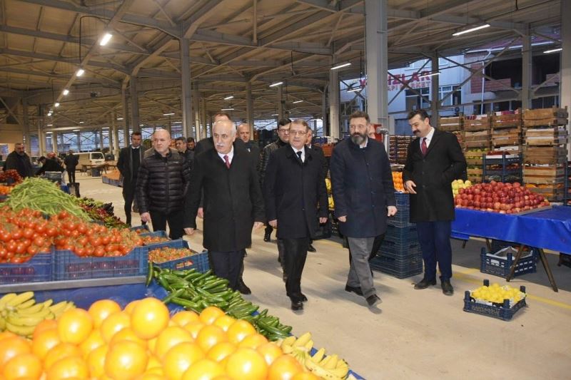 535 yıldır kurulan pazar yeni yerinde hizmet verecek
