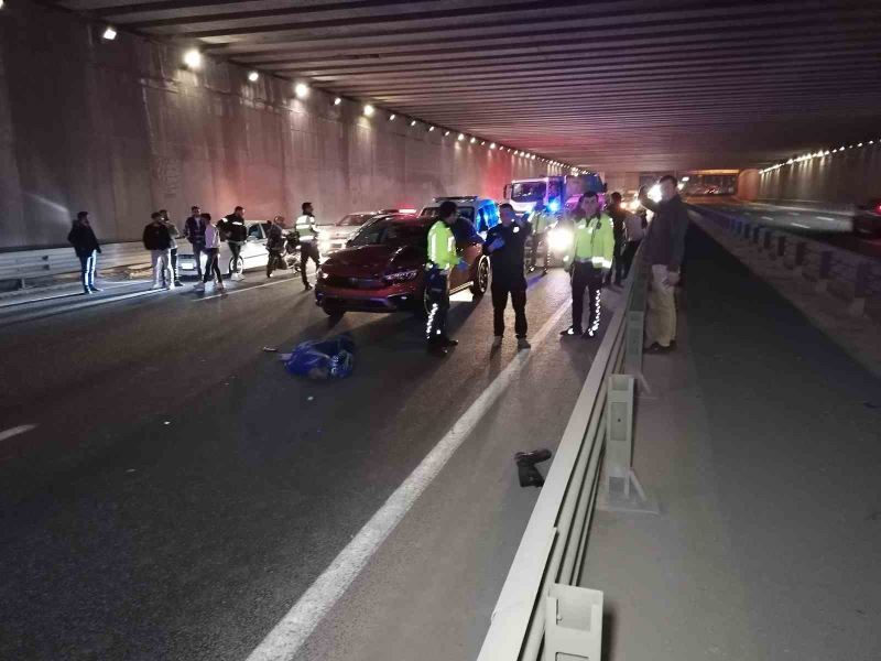 Tünelde şok kaza: Aracın çarptığı yaya hayatını kaybetti
