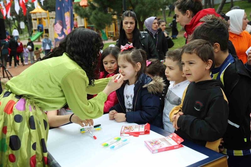 Çekmeköylü çocuklar 23 Nisan’da doyasıya eğlendi
