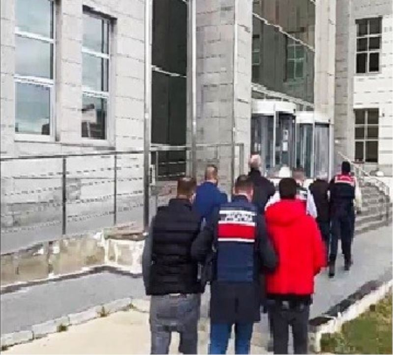 Çeşitli suçlardan aranan 608 şüpheli yakalandı
