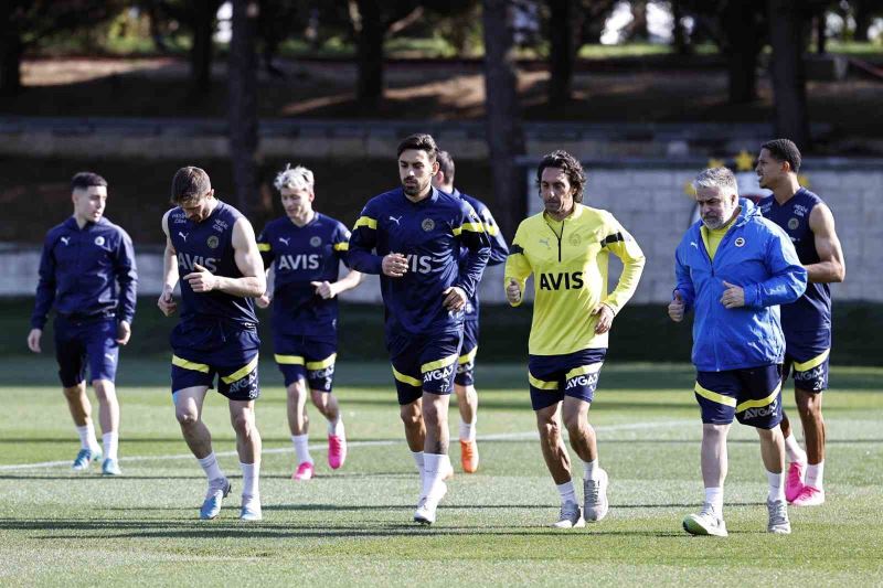 Fenerbahçe kupa mesaisine başladı
