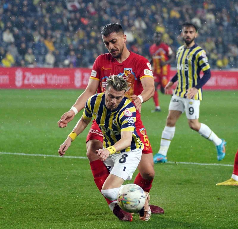Ziraat Türkiye Kupası: Fenerbahçe: 2 - Kayserispor: 1 (İlk yarı)
