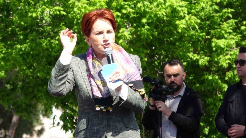 İYİ Parti Genel Başkanı Akşener, Çanakkale’de vatandaşlara seslendi
