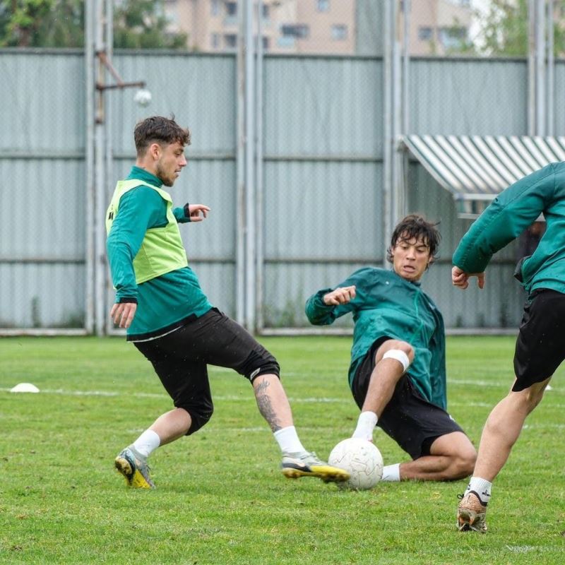 Bursaspor tempo tutuyor
