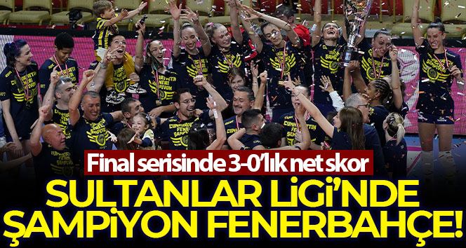 Sultanlar Ligi Final etabı 3. maçında Fenerbahçe Opet, Eczacıbaşı Dynavit’i 3-2 mağlup ederek şampiyon oldu.