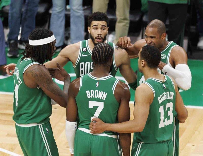 Boston Celtics, konferans finaline yükseldi
