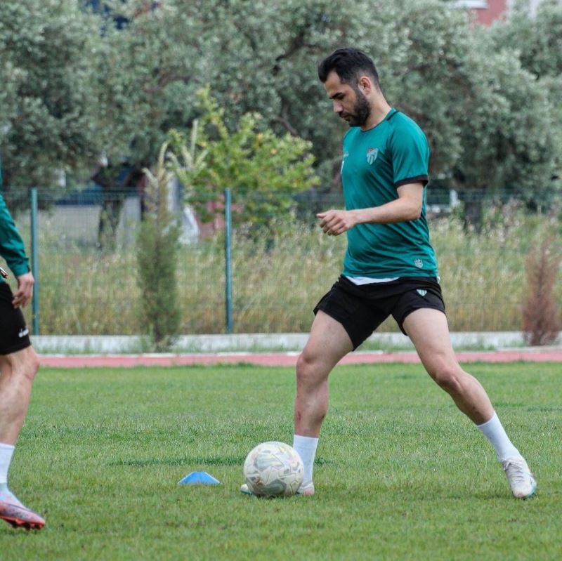 Bursaspor son antrenmanı Aydın’da yaptı
