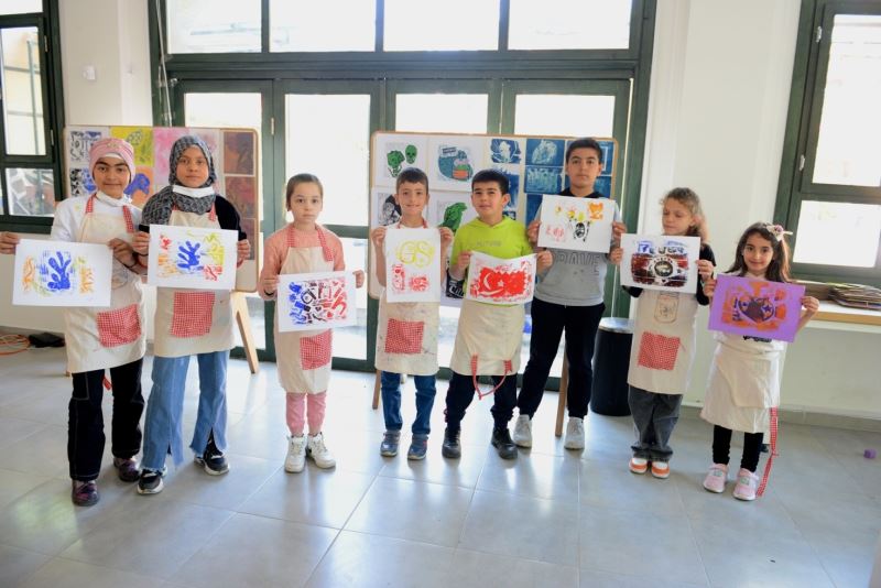 Depremzede çocuklar atölyelerde buluştu
