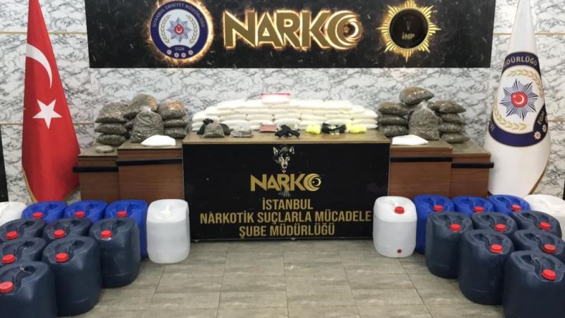 İstanbul’da zehir tacirlerine büyük darbe: 605 kilo uyuşturucu ele geçirildi
