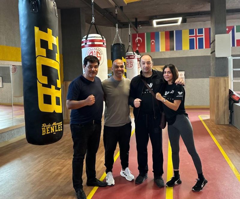 EC Boxing, Antalya’da şube açtı
