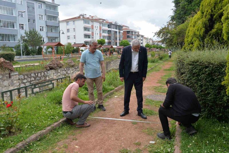 Başkan Bakkalcıoğlu kanal boyunda incelemelerde bulundu