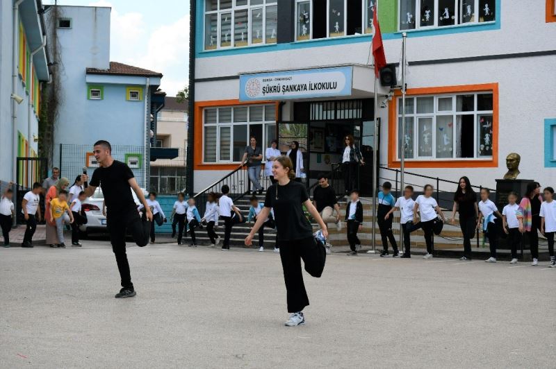 Gönüllülerden ’çocuk hakları’ çalışması
