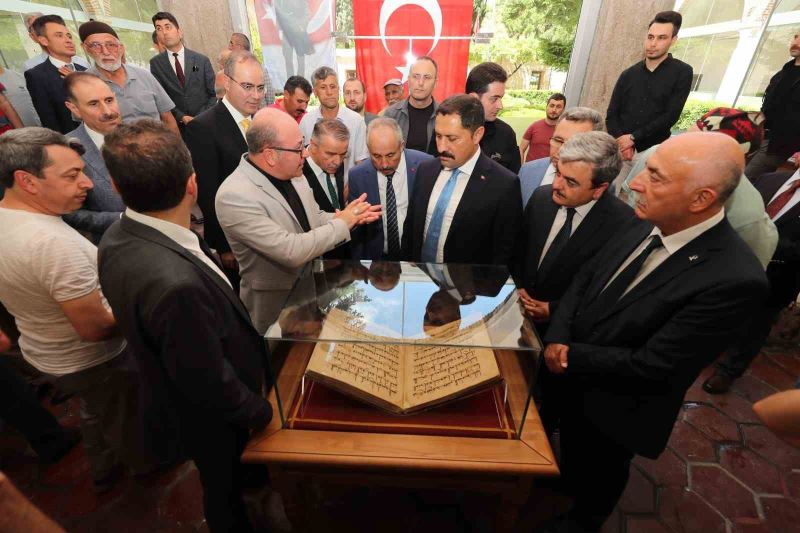 Amasya’da restorasyonu tamamlanan Bayezid Yazma Eser Kütüphanesi açıldı

