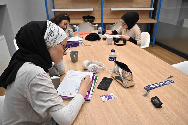 Gençlere YKS morali
