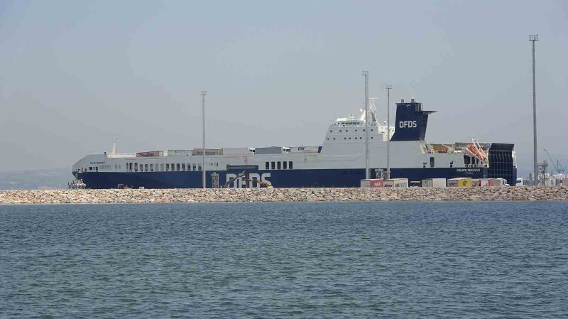 Alıkonulmak istenen Türk bayraklı Galata Seaways Yalova’ya döndü
