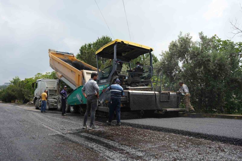 Gemlik Belediyesi’nden Küçük Sanayi’ye yol desteği