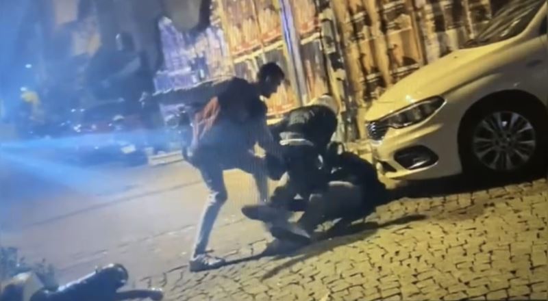 Beşiktaş’ta bıçaklı trafik kavgasının zanlıları yakalandı: Kavga anları kamerada