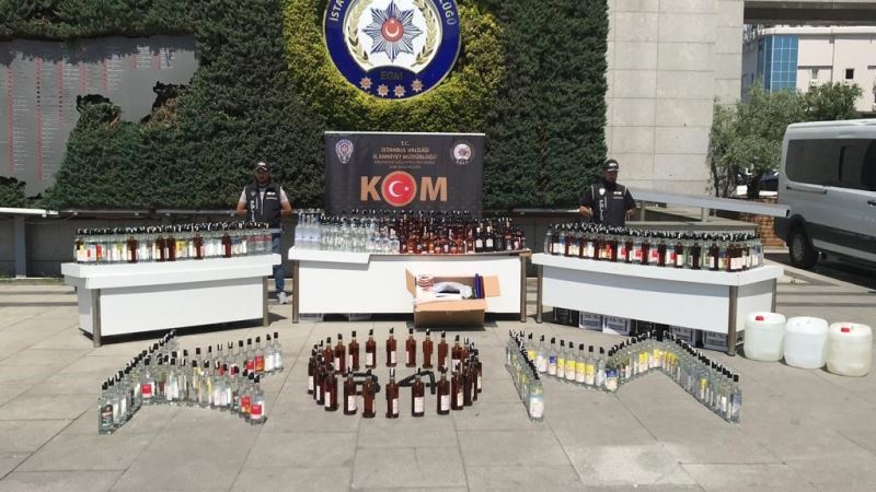 İstanbul’da büyük operasyon: 2 bin 326 şişe sahte içki ele geçirildi