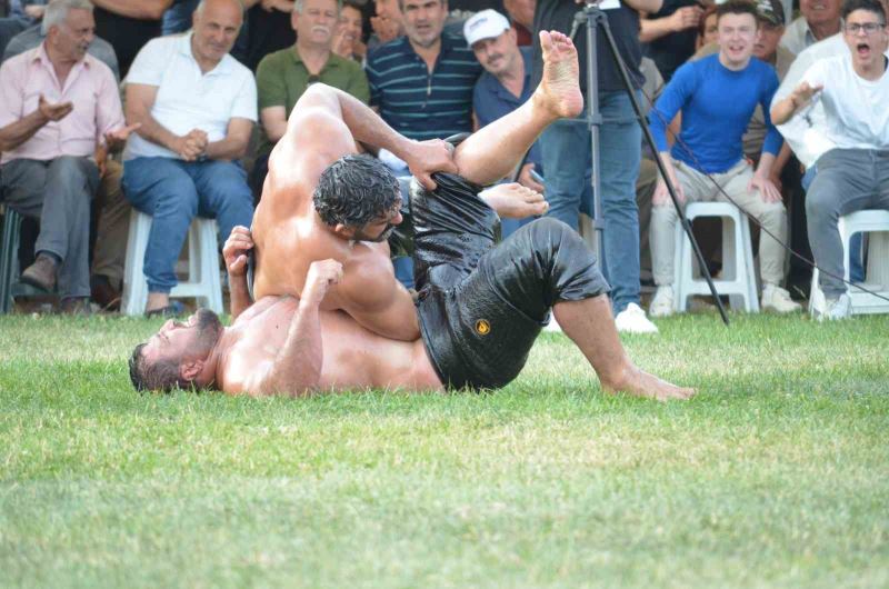 Hüseyin Pehlivan Yağlı Güreşleri’nin şampiyonu İsmail Koç oldu
