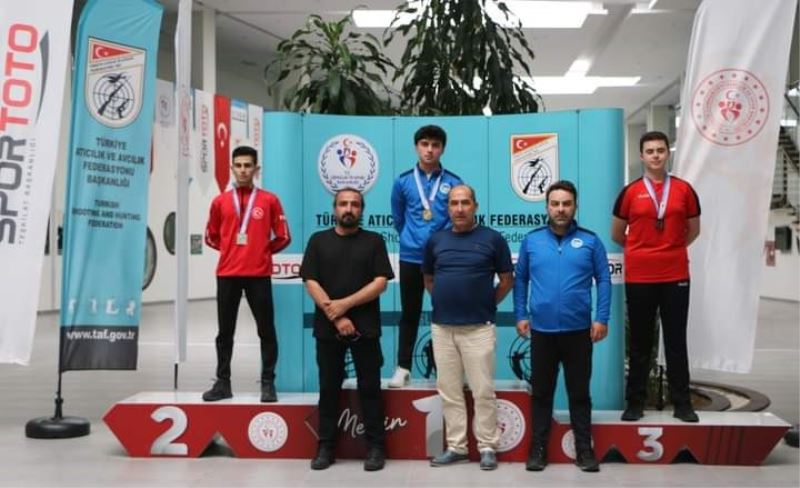 Sakarya Büyükşehir sporcusundan Türkiye Şampiyonluğu
